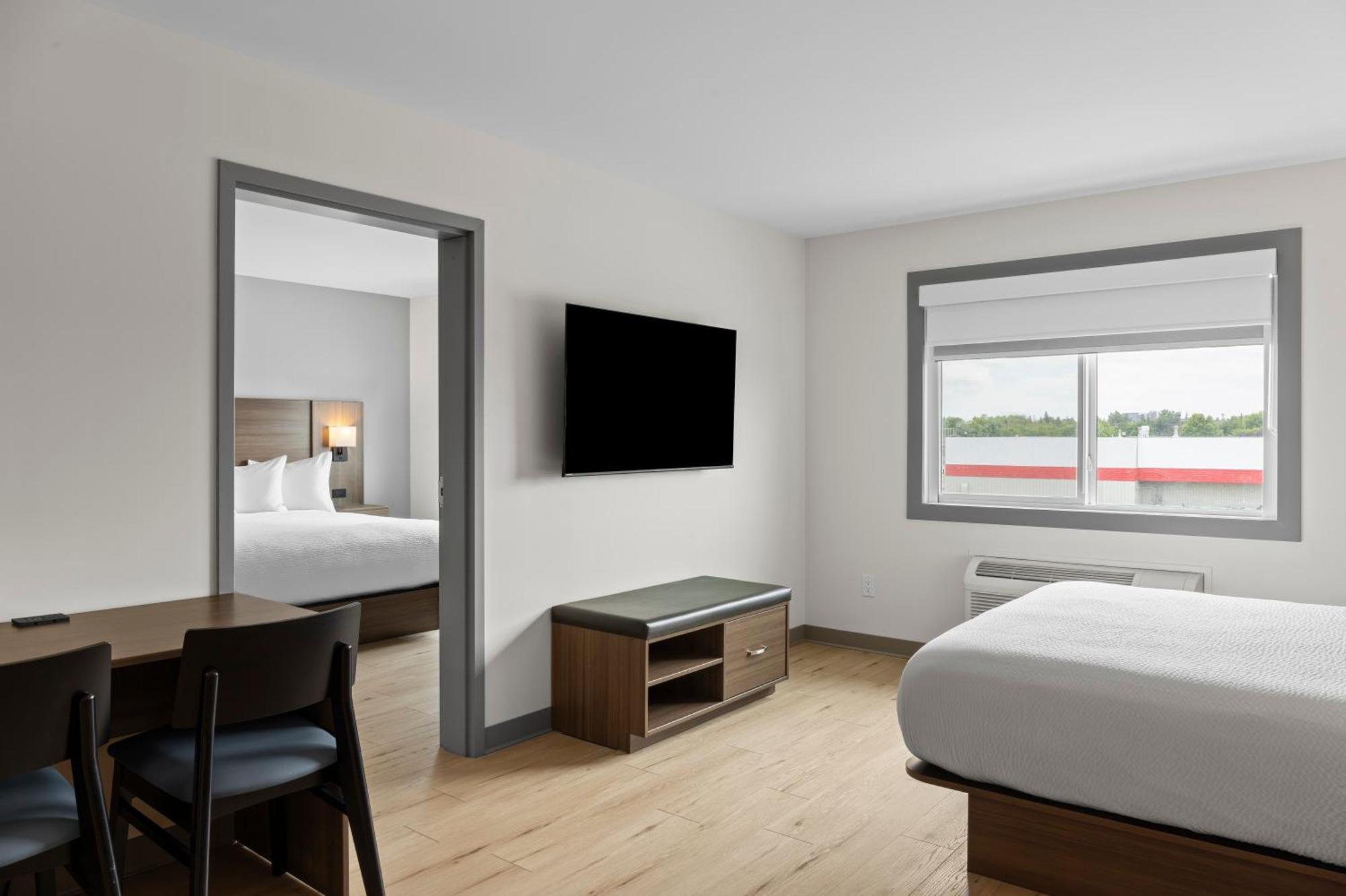 Days Inn By Wyndham Steinbach Buitenkant foto