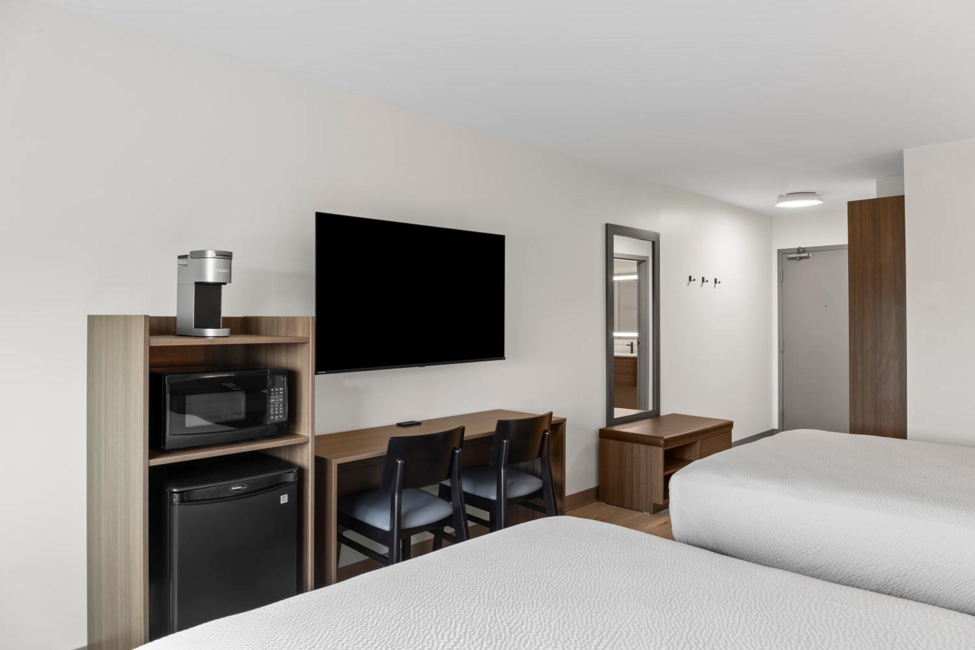 Days Inn By Wyndham Steinbach Buitenkant foto