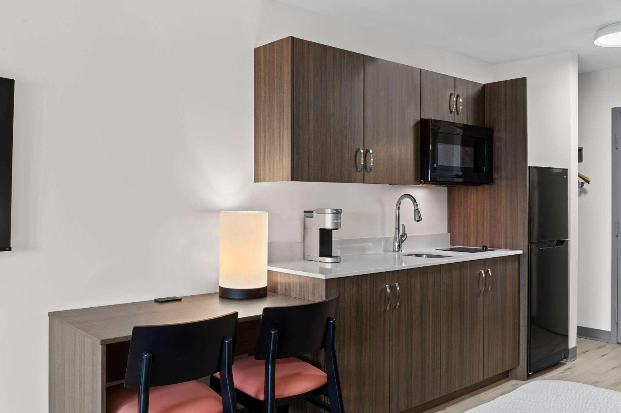 Days Inn By Wyndham Steinbach Buitenkant foto