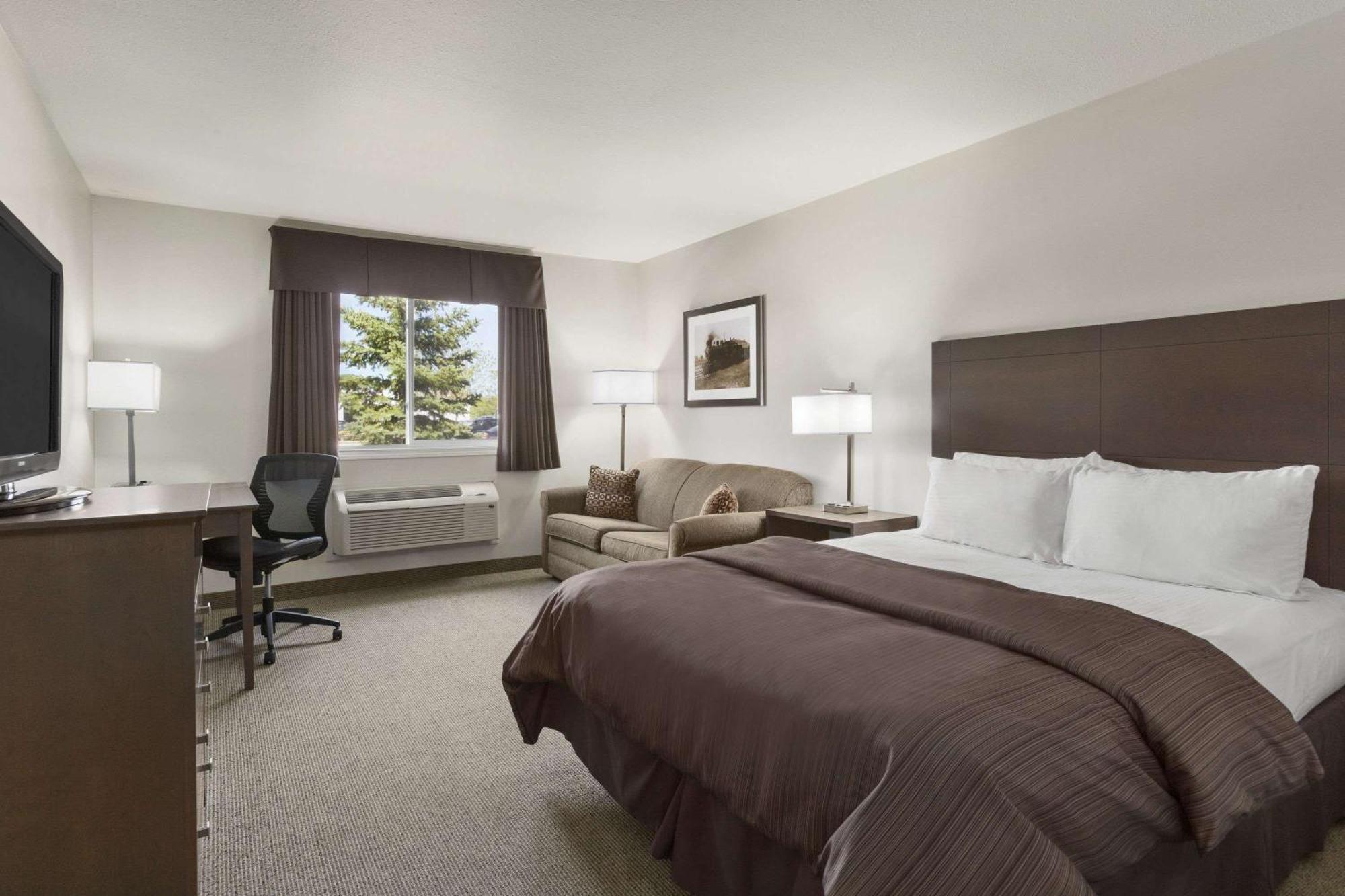 Days Inn By Wyndham Steinbach Buitenkant foto